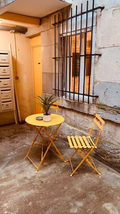 Studio Renove Avec Patio, Coeur Du Centre Ville Besancon Bagian luar foto